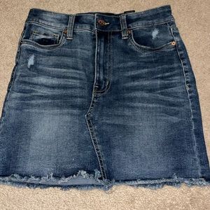 Brand: Kendall & Kylie
Size:Small 
Color: Blue
Item: Jean skirt